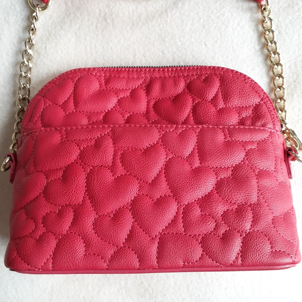 Betsey Johnson Red Heart Quilted Crossbody Bag - Picture 4 of 10